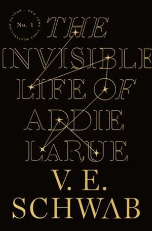 Omslag: "The invisible life of Addie Larue" av V.E. Schwab