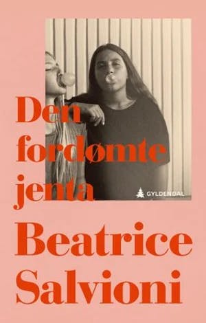 Omslag: "Den fordømte jenta" av Beatrice Salvioni